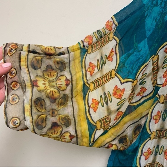 Hemant & Nandita 100% Silk Tunic - Picture 11 of 15